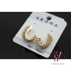 Сережки в стиле fashion