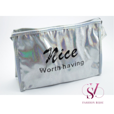 Косметичка жіноча з надписом "Nice Worth having" Косметичка жіноча з надписом "Nice Worth having"