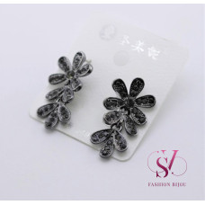 Сережки в стиле fashion