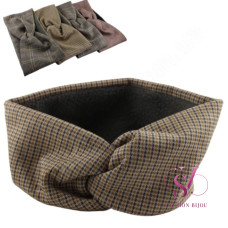 Пов'язка на голову в клітинку