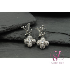 Сережки в стилі fashion