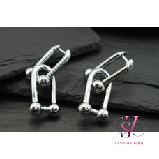 Сережки в стилі fashion