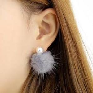 Сережки з хутром